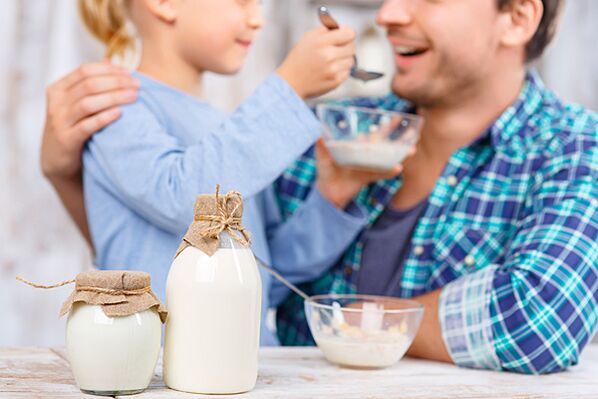 The diet requires preparing the body by gradually adding kefir to the diet