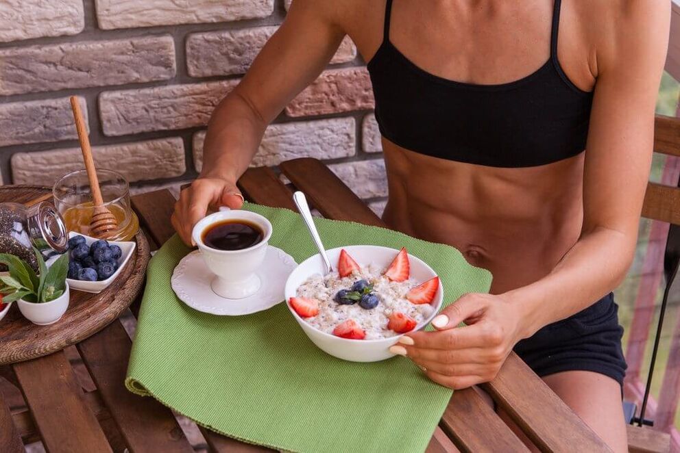 When it comes to losing weight, breakfast is the most important meal of the day.