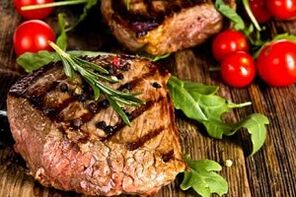 steak with vegetables and greens for the keto diet